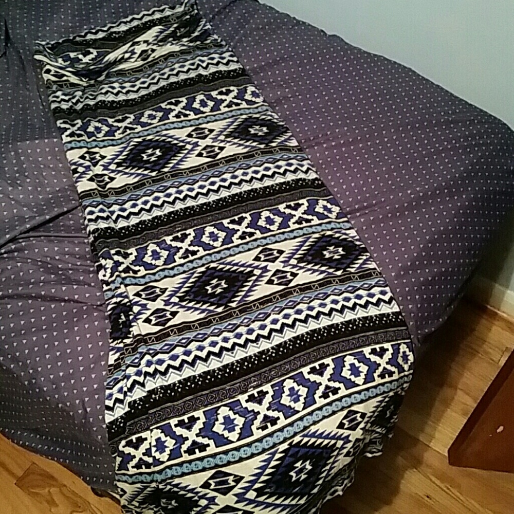 Blue patterned maxi skirt